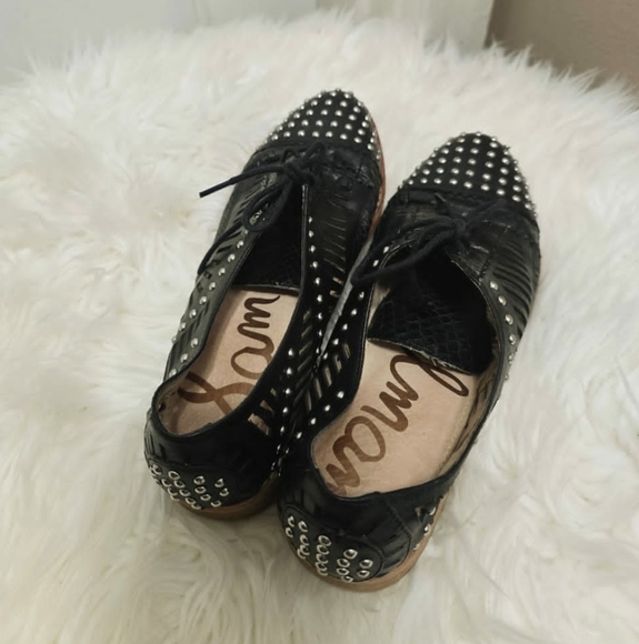 Sam Edelman Jayden Oxford Silver Studded Black Leather Flat Shoe Women’s Sz 5M🌴 - Picture 3 of 7